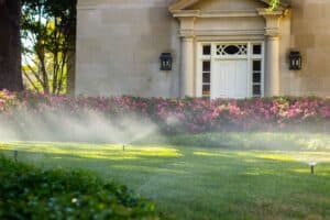 How to Maximize Water Efficiency with Zoned Sprinklers in Carrollton Lawns